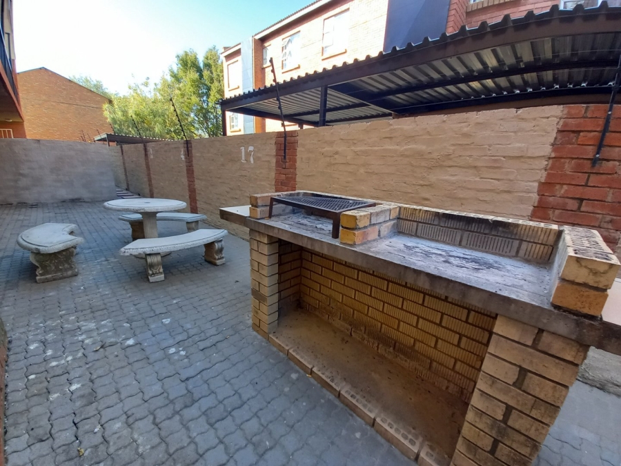 1 Bedroom Property for Sale in Die Bult North West